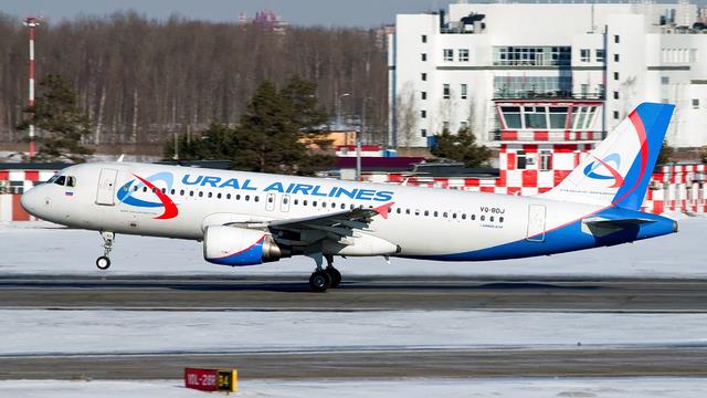 VQ-BDJ:Airbus A320-200:Уральские авиалинии